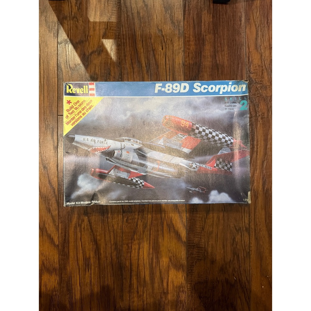 Revell F-89D Scorpion Model Kit 4455 1/72 Scale USAF Interceptor Vintage 1992
